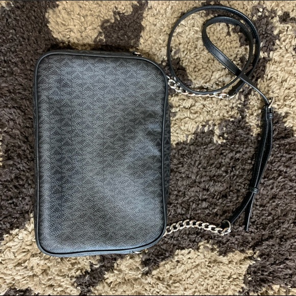 🎉HP🎉Michael Kors Jet Set Purse🎉 - Picture 3 of 8